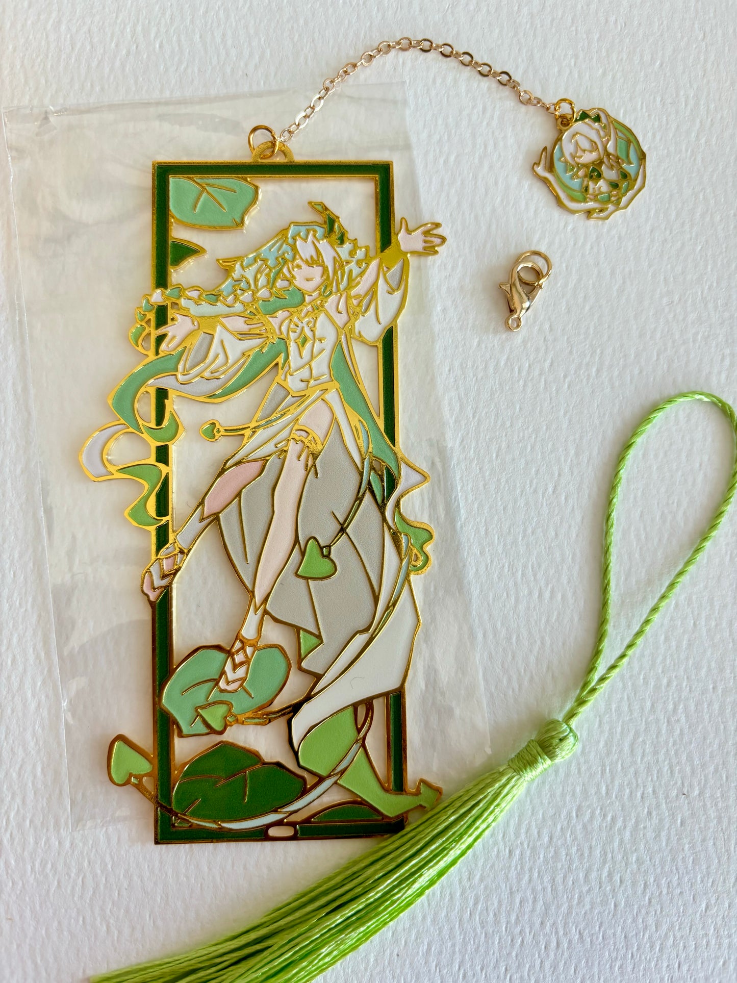 Nahida Buer Greater Lord Rukkhadevata Sumera | Genshin Impact | Enamel Bookmark / Charm | 11x4cm